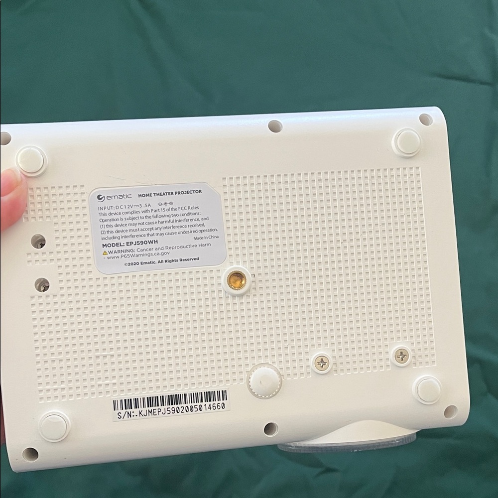 White Portable Projector - Picture 6 of 8